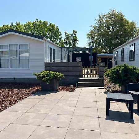 Chalet 3A Op Recreatiepark De Wielen Sint Maarten Kültér fotó